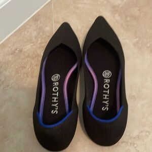Rothy black shoes lights used.  Very nice but just not comfortable to me